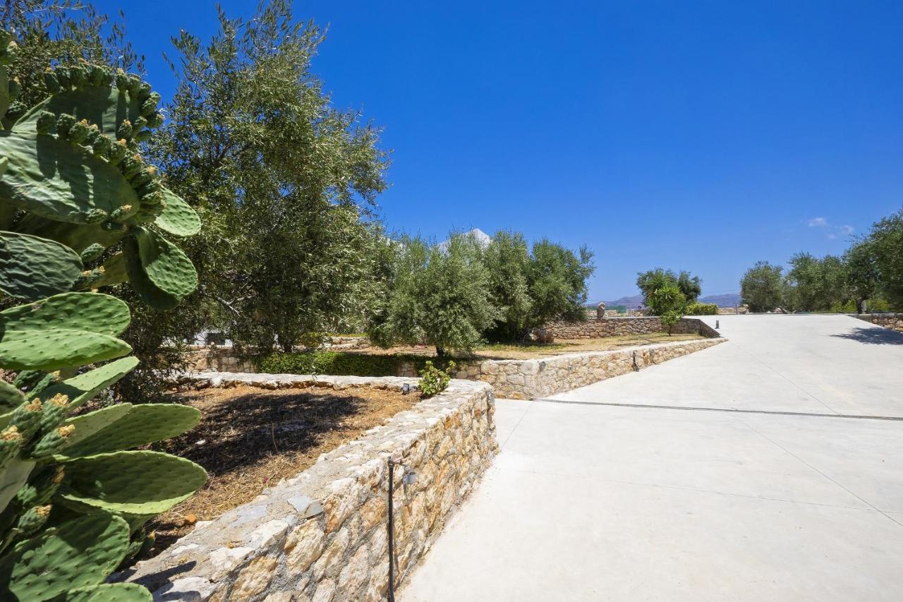 Elixsea - Unlimited View Of The Blue Sea Villa