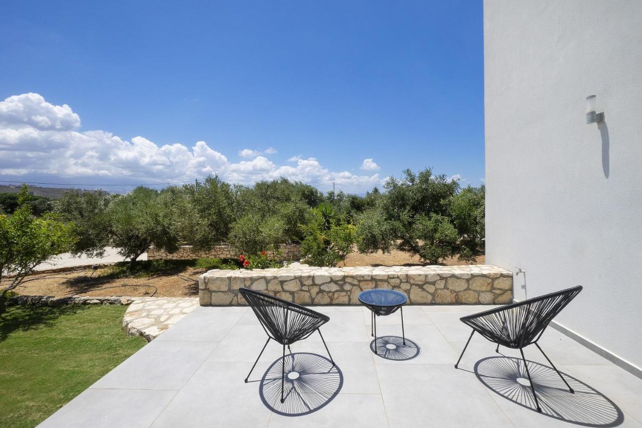 Villa Elixsea - Unlimited View Of The Blue Sea *